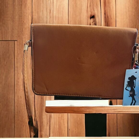 Mult-Color Western Belt and Crossbody Bundle Size Large - Picture 8 of 9